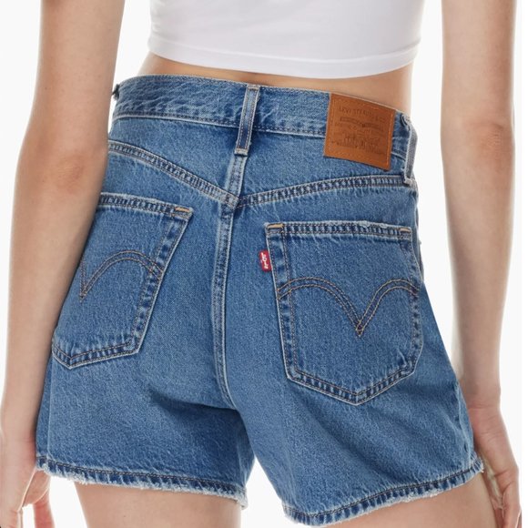 {Levi's} 90s Y2K High Loose Denim Jean Shorts in Medium Wash, Sold at Aritzia - Picture 5 of 15